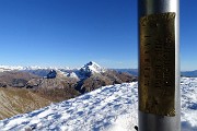 59 Alla nuova croce di vetta di Cima Menna (2300 m)